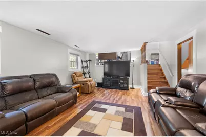 1280 Meadowview Lane, Amherst, OH 44001 - Photo 8