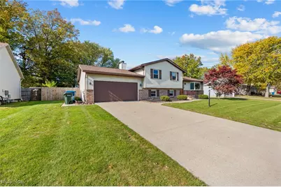 1280 Meadowview Lane, Amherst, OH 44001 - Photo 2