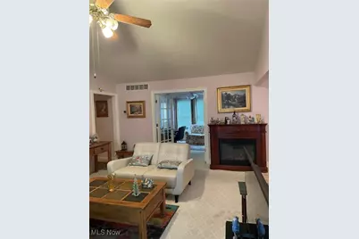 1180 Tessa Trl, Hartville, OH 44632 - Photo 4