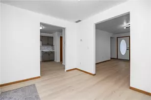 132 Warden Ave, Elyria, OH 44035 - Photo 8