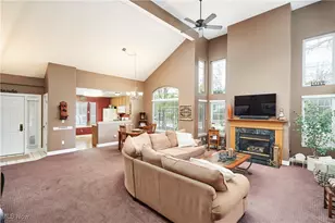 108 Furnace Run Dr, Akron, OH 44307 - Photo 4