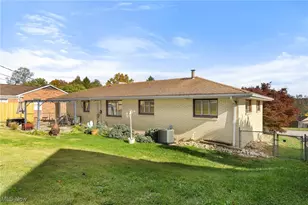 65310 Three Hills Dr, Bellaire, OH 43906 - Photo 28