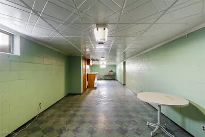 65310 Three Hills Drive, Bellaire, OH 43906 - Photo 24