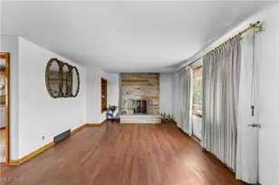 65310 Three Hills Dr, Bellaire, OH 43906 - Photo 6