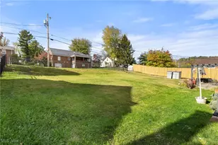 65310 Three Hills Dr, Bellaire, OH 43906 - Photo 32