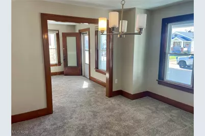 303 Iowa Avenue, Lorain, OH 44052 - Photo 6