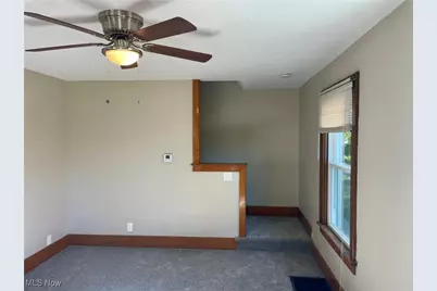 303 Iowa Avenue, Lorain, OH 44052 - Photo 12