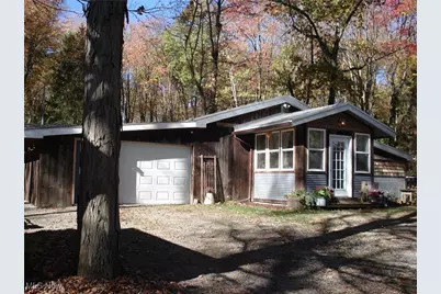 627 State Line Road, Pierpont, OH 44082 - Photo 1