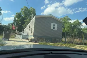 24 W Philadelphia, Youngstown, OH 44507 - Photo 6