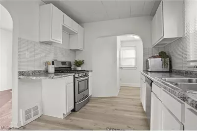 2226 26th Street SW, Akron, OH 44314 - Photo 12