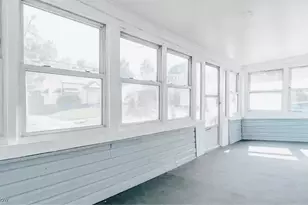 810 Mohawk Ave, Akron, OH 44305 - Photo 2