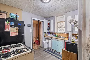 830 Diehl Ct, Alliance, OH 44601 - Photo 6