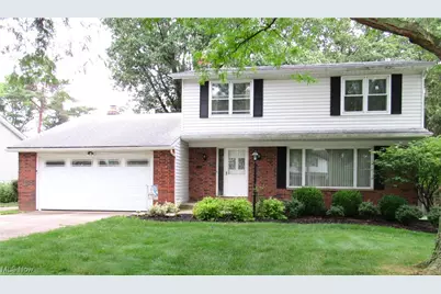 4805 Maple Hill Drive, Green Hills, OH 44131 - Photo 1