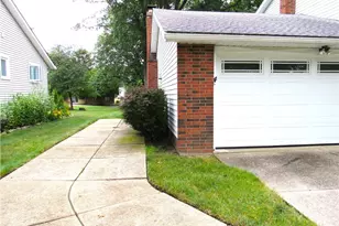 4805 Maple Hill Dr, Green Hills, OH 44131 - Photo 44