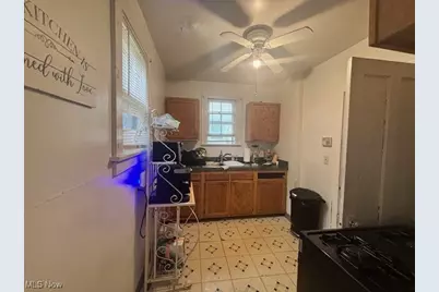 2116 Reyburn Road, Loveland, OH 44112 - Photo 8