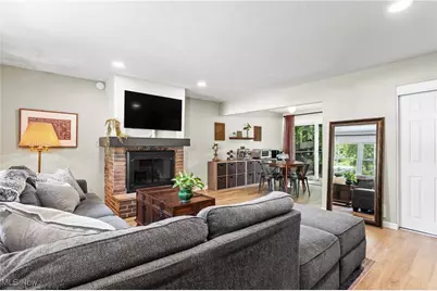 1029 Karen Drive, Akron, OH 44313 - Photo 12