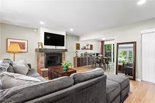 1029 Karen Dr, Akron, OH 44313 - Photo 12