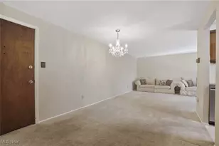 3068 Kent Rd, Stow, OH 44224 - Photo 6