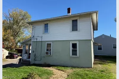 197 W State Street, Barberton, OH 44203 - Photo 24