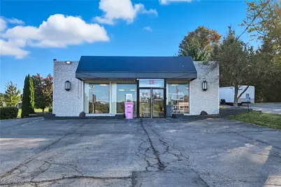 25 S Lexington Springmill Road, Mansfield, OH 44906 - Photo 2