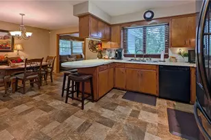 732 Forest-Ridge Dr, Youngstown, OH 44512 - Photo 8