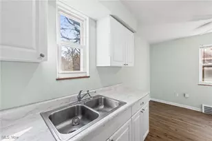 21000 Priday Ave, Euclid, OH 44123 - Photo 10