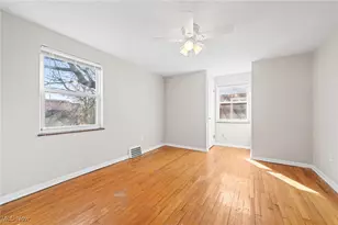 21000 Priday Ave, Euclid, OH 44123 - Photo 12