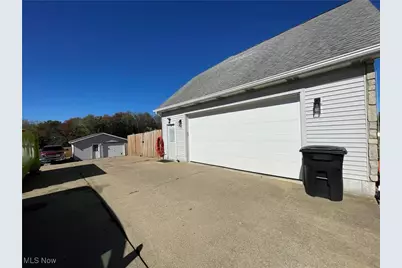 812 Bakers Addition, Hopedale, OH 43976 - Photo 2