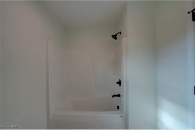 212 Claremont Road, Vermilion, OH 44089 - Photo 16