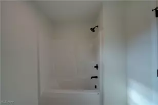 212 Claremont Rd, Vermilion, OH 44089 - Photo 16