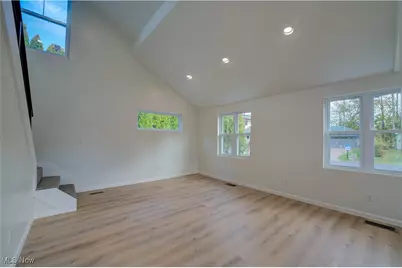 212 Claremont Road, Vermilion, OH 44089 - Photo 6