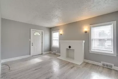 1023 Wertz Avenue SW, Canton, OH 44710 - Photo 2