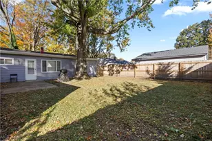 931 East Dr, Sheffield Lake, OH 44054 - Photo 40