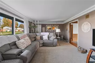 2084 Hazel St NE, Hartville, OH 44632 - Photo 8