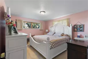 2084 Hazel St NE, Hartville, OH 44632 - Photo 14