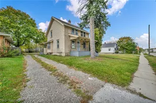 1033 W 21st St, Lorain, OH 44052 - Photo 4