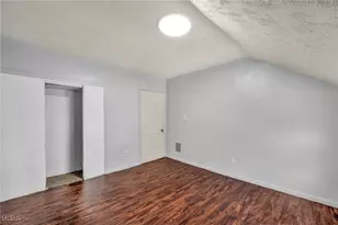 1033 W 21st St, Lorain, OH 44052 - Photo 30