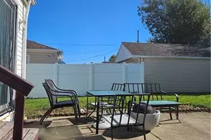 13616 Oakview Blvd, Garfield Heights, OH 44125 - Photo 8