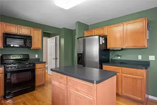 4900 Salton Dr, Brunswick, OH 44212 - Photo 18