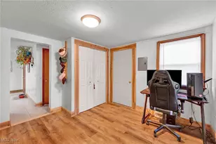 620 Hilliard Rd, Elyria, OH 44035 - Photo 6