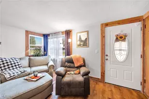 620 Hilliard Rd, Elyria, OH 44035 - Photo 4