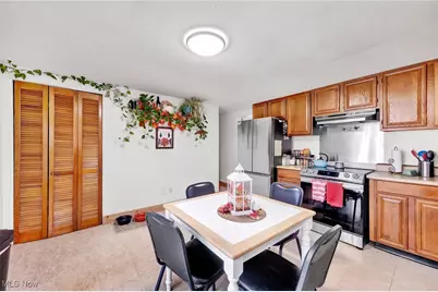 620 Hilliard Road, Elyria, OH 44035 - Photo 8