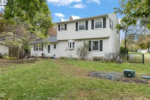 8459 Whitmer Ave NE, Canton, OH 44721 - Photo 6