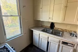 3253 E 56th Pl, Loveland, OH 44127 - Photo 8