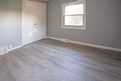 1399 Barlow Road #1, Hudson, OH 44236 - Photo 8