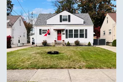 25401 Farringdon Avenue, Euclid, OH 44132 - Photo 1