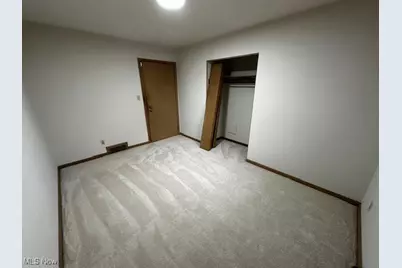 6399 Tanglewood Lane, Green Hills, OH 44131 - Photo 8