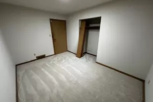 6399 Tanglewood Ln, Green Hills, OH 44131 - Photo 8