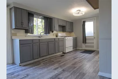 710 Myrtle Avenue, Ashtabula, OH 44004 - Photo 6