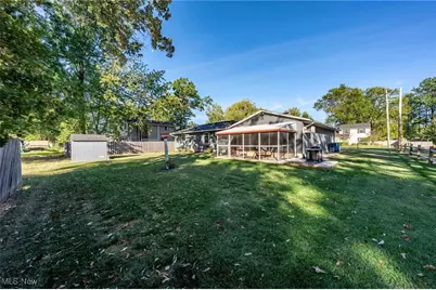 630 Treadway Boulevard, Sheffield Lake, OH 44054 - Photo 4